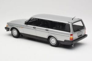 Volvo 240 GL Estate Silber Minichamps 1:18 155171416 Metall – Bild 5 von 6