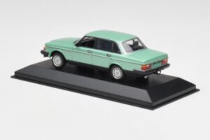Volvo 240 GL Grün Metallic Minichamps 1:43 400171402 Metall – Bild 3 von 4