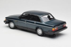 Volvo 240 GL Petrol Metallic Minichamps 1:18 155171407 Metall – Bild 5 von 6