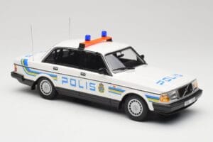 Volvo 240 GL Polis Sweden Minichamps 1:18 155171490 Metall – Bild 4 von 6