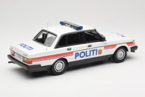 Volvo 240 GL Politi Norway Minichamps 1:18 155171491 Metall – Bild 2 von 6