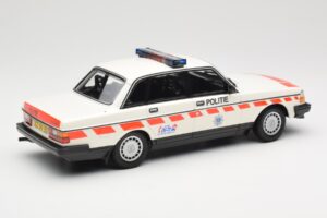 Volvo 240 GL Politie Netherlands Minichamps 1:18 155171498 Metall – Bild 2 von 6