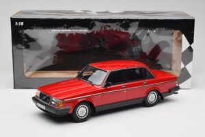 Volvo 240 GL Rot Minichamps 1:18 155171401 Metall – Bild 6 von 6