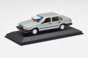 Volvo 240 GL Silber Metallic Minichamps 1:43 940171402 Metall – Bild 2 von 4