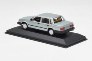 Volvo 240 GL Silber Metallic Minichamps 1:43 940171402 Metall – Bild 3 von 4