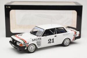 Volvo 240 Turbo #21 P. Stureson DTM Winner Wunstorf 1985 AUTOart 1:18 88592 Metall – Bild 8 von 8