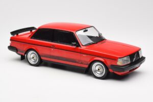 Volvo 240 Turbo Rot Custom IXO 1:18 18CMC177 Metall – Bild 4 von 5