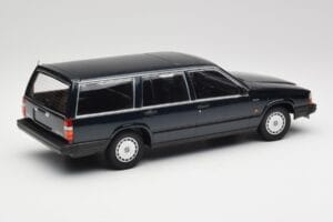 Volvo 740 GL Kombi Dunkelgrün Metallic Minichamps 1:18 155171771 Metall – Bild 2 von 6