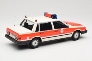 Volvo 740 GL DRK Aschaffenburg Minichamps 1:18 155171790 Metall – Bild 2 von 6