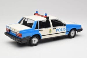 Volvo 740 GL Schwedische Polizei Minichamps 1:18 155171791 Metall – Bild 2 von 6