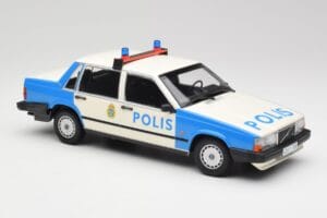 Volvo 740 GL Schwedische Polizei Minichamps 1:18 155171791 Metall – Bild 4 von 6