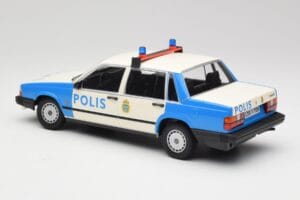 Volvo 740 GL Schwedische Polizei Minichamps 1:18 155171791 Metall – Bild 5 von 6