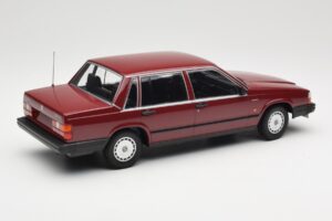 Volvo 740 GL Rot Minichamps 1:18 155171704 Metall – Bild 2 von 6