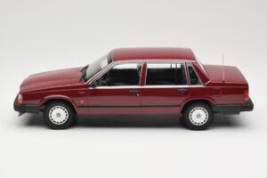 Volvo 740 GL Rot Minichamps 1:18 155171704 Metall – Bild 3 von 6