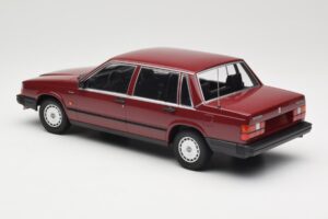 Volvo 740 GL Rot Minichamps 1:18 155171704 Metall – Bild 5 von 6