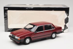 Volvo 740 GL Rot Minichamps 1:18 155171704 Metall – Bild 6 von 6