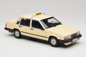 Volvo 740 GL Taxi Deutschland Minichamps 1:18 155171792 Metall – Bild 4 von 6