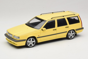 Volvo 850 T-5R Kombi Cream Yellow AUTOart 1:18 79506 Metall