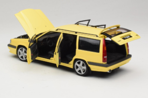 Volvo 850 T-5R Kombi Cream Yellow AUTOart 1:18 79506 Metall – Bild 5 von 8