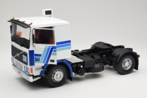 Volvo F12 Blau Weiss Road Kings 1:18 RK180033 Metall – Bild 2 von 8