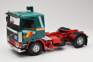 Volvo F1220 Grün Rot Road Kings 1:18 RK180032 Metall – Bild 2 von 8