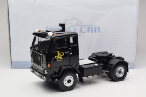 Volvo F88 John Player Special Black MCG 1:18 MCG18217 Metall – Bild 8 von 8