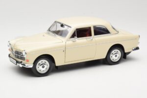 Volvo P121 Amazon Weiss Revell 1:18 08866 Metall