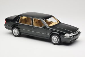 Volvo S90 Royal Green DNA 1:18 DNA000090 Metall – Bild 4 von 6