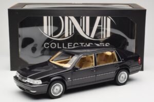 Volvo S90 Royal Violet DNA 1:18 DNA000089 Metall – Bild 6 von 6
