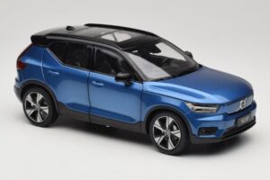 Volvo XC40 Recharge Blau Metallic Paudi Model 1:18 2562373 Metall – Bild 6 von 8