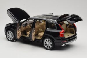 Volvo XC90 Onyx Black Paudi Model 1:18 9430842 Metall – Bild 5 von 8