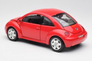 Volkswagen New Beetle Rot Bburago 1:18 8185108 Metall – Bild 7 von 8