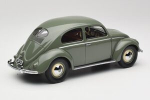 Volkswagen Beetle Beryl Grün Minichamps 1:18 107054000 Resin – Bild 2 von 6