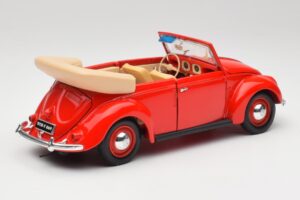 Volkswagen Cabriolet Ruby Rot Maisto 1:18 32826 Metall – Bild 3 von 8