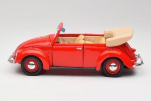 Volkswagen Cabriolet Ruby Rot Maisto 1:18 32826 Metall – Bild 4 von 8