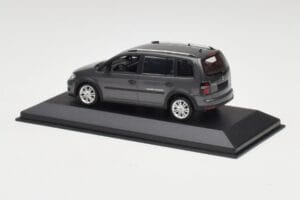 Volkswagen Cross Touran Platinum Grau Minichamps 1:43 400056170 Metall – Bild 3 von 4
