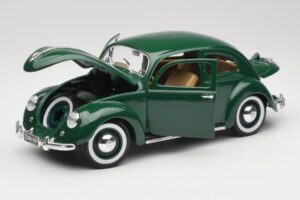 Volkswagen Export Sedan Beryl Grün Maisto 1:18 31820 Metall – Bild 2 von 8