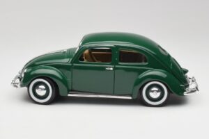 Volkswagen Export Sedan Beryl Grün Maisto 1:18 31820 Metall – Bild 4 von 8