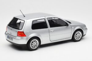 Volkswagen Golf Mk5 GTI Silber Norev 1:18 188570 Metall – Bild 3 von 8
