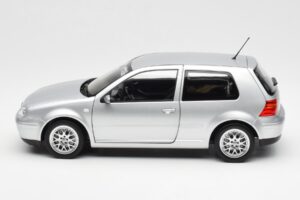 Volkswagen Golf Mk5 GTI Silber Norev 1:18 188570 Metall – Bild 4 von 8