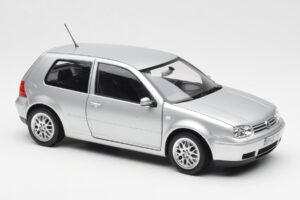 Volkswagen Golf Mk5 GTI Silber Norev 1:18 188570 Metall – Bild 6 von 8