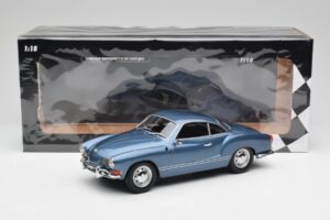 Volkswagen Karmann Ghia Coupe Neptune Blau Minichamps 1:18 155054022 Metall – Bild 6 von 6