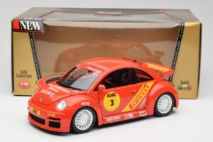 Volkswagen New Beetle Cup Bburago 1:18 3329 Metall – Bild 8 von 8