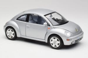 Volkswagen New Beetle Reflex Silber Metallic Bburago 1:18 3322 Metall – Bild 6 von 8