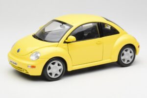 Volkswagen New Beetle Gelb Maisto 1:18 37800-M4 Metall