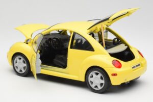 Volkswagen New Beetle Gelb Maisto 1:18 37800-M4 Metall – Bild 5 von 8