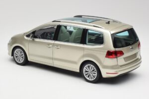 Volkswagen Sharan 7N Reflex Silber Metallic Minichamps 1:18 110051002 Metall – Bild 7 von 8