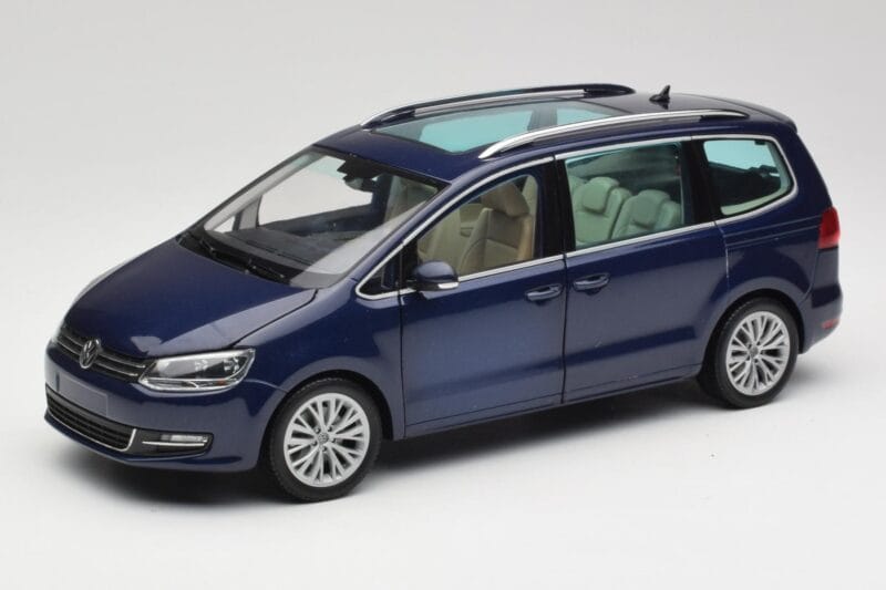 Volkswagen Sharan 7N Shadow Blau Metallic Minichamps 1:18 110051100 Metall