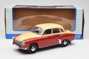 Wartburg 311 Dark Red Beige MCG 1:18 MCG18299 Metall – Bild 6 von 6