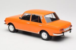 Wartburg 353 Orange MCG 1:18 MCG18061 Metall – Bild 5 von 6